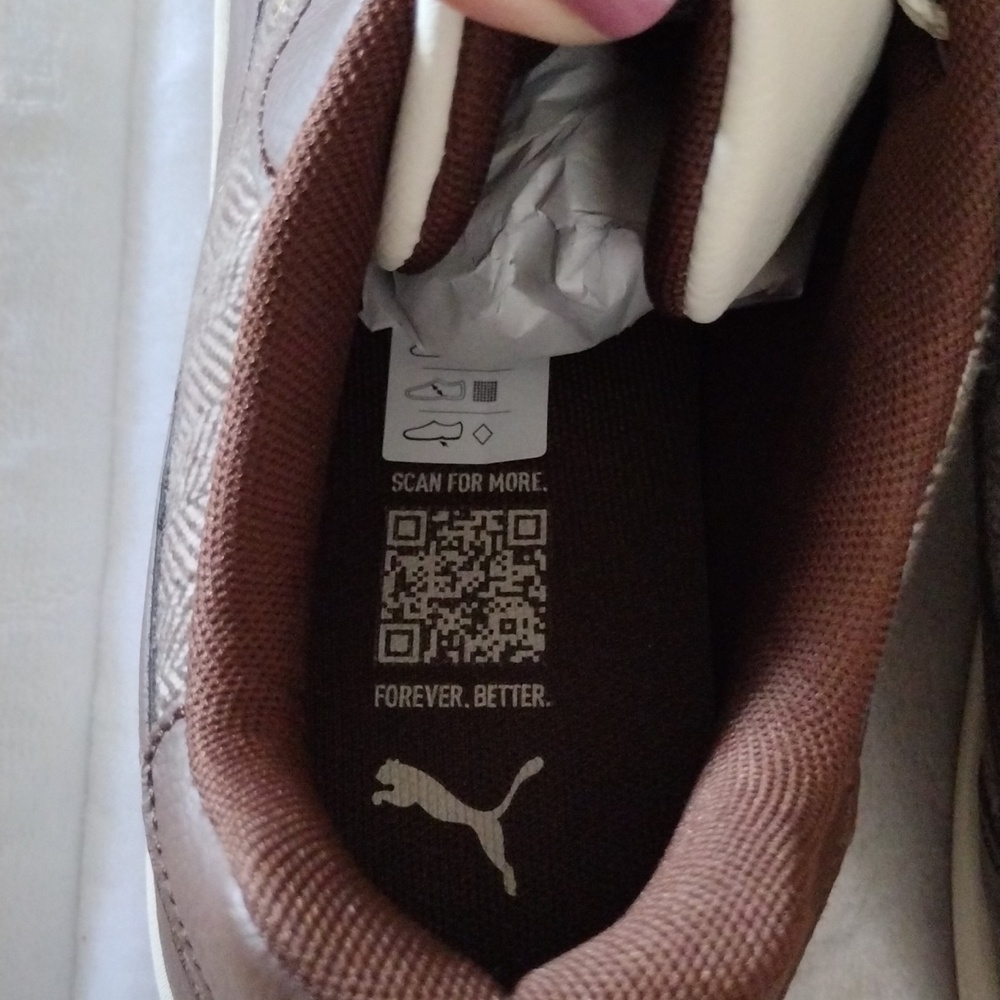 Puma Brown and Cream Herringbone Low-Top Sneakers - Picture 7 of 9